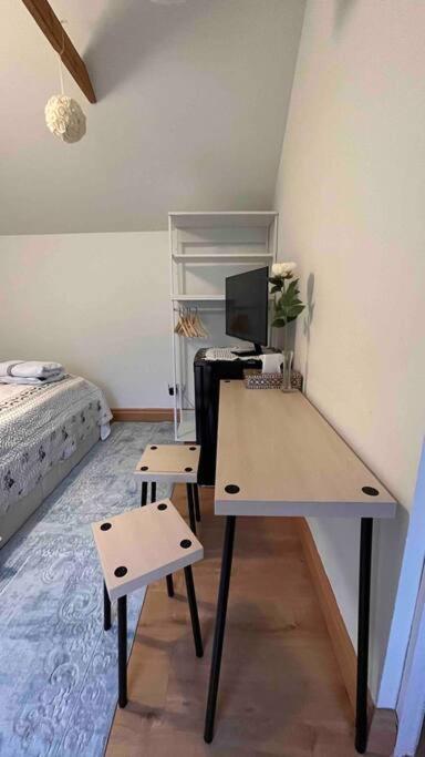 Charming Private Guest House Enfield Extérieur photo